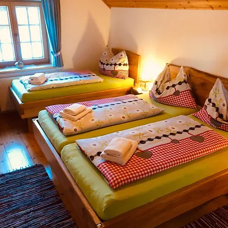 Gemuetliches In Ruhiger Lage Holiday home Innerkrems